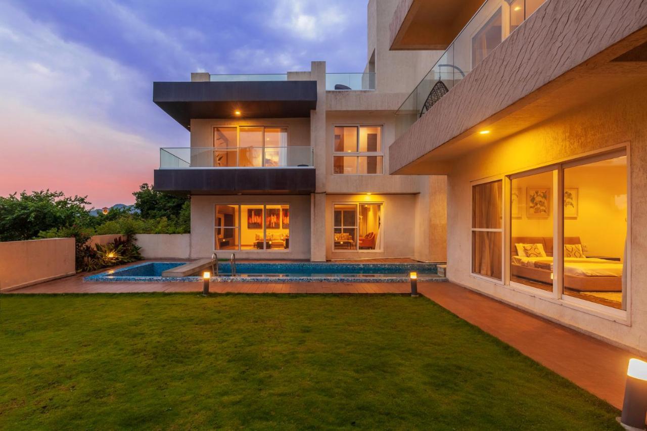 Villa Azul By Stayvista, Offering A Snooker Table, Terrace, Swimming Pool & A Spacious Lawn With A Charming Gazebo For A Perfect Getaway Lonavala Eksteriør bilde